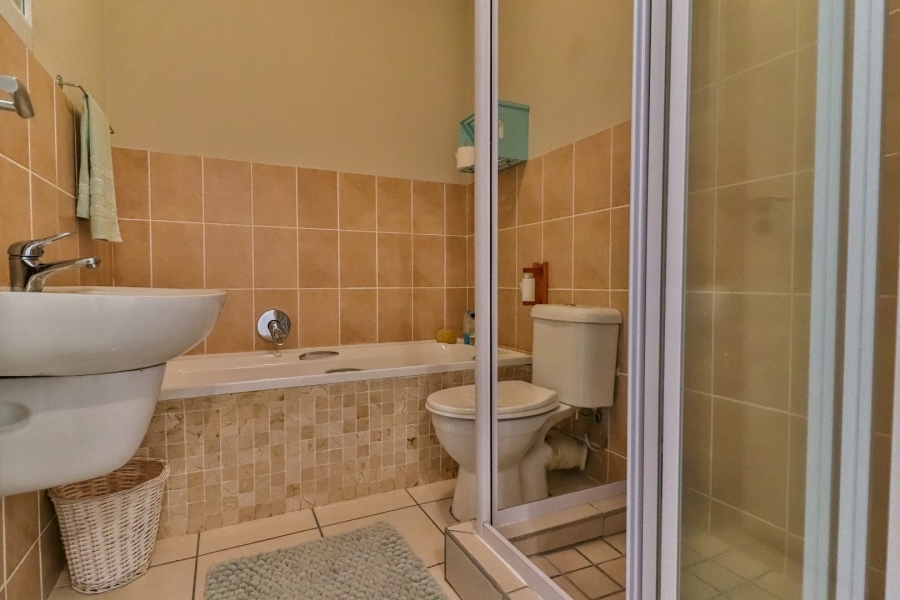 2 Bedroom Property for Sale in Parklands Western Cape